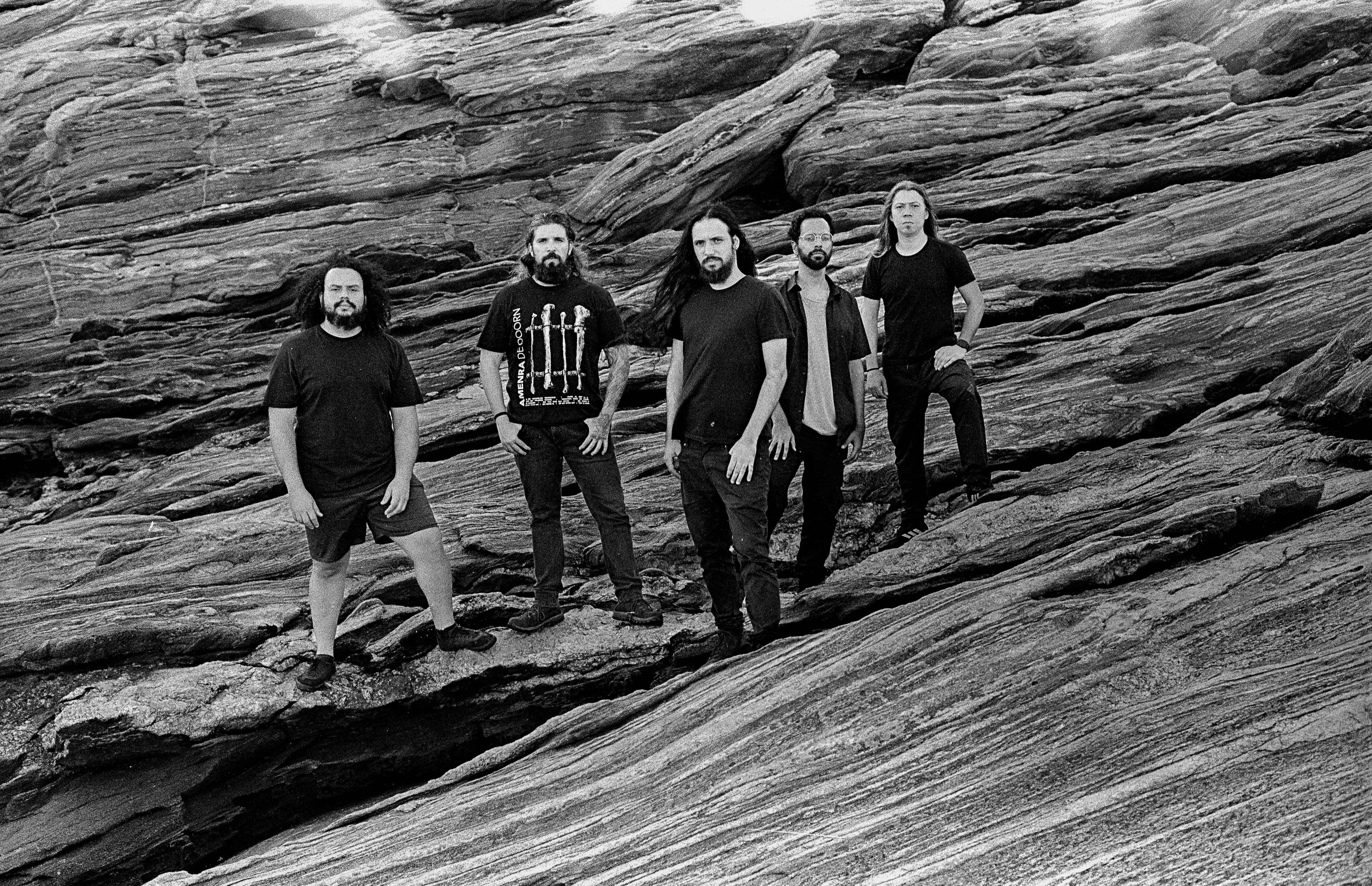Loneshore_Band_VitorCoutinho